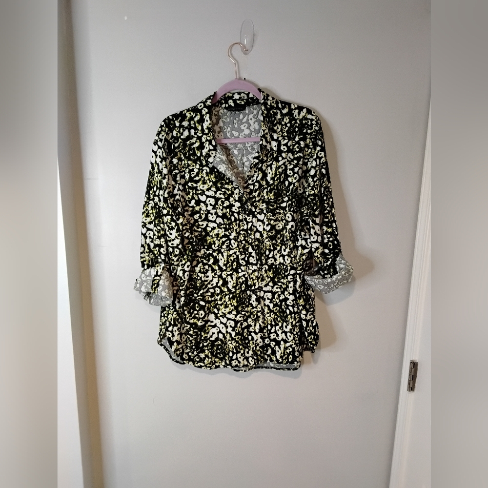Floral Black and White Blouse